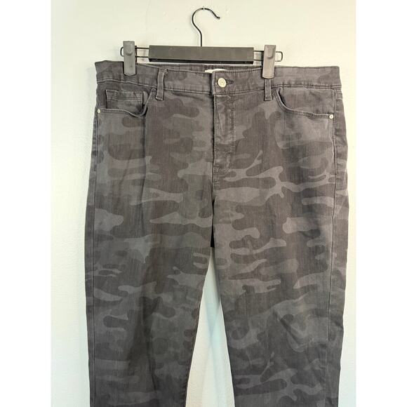 Social Standard by Sanctuary Camouflage Womens Straight Leg Jeans Size 14 - Picture 9 of 10